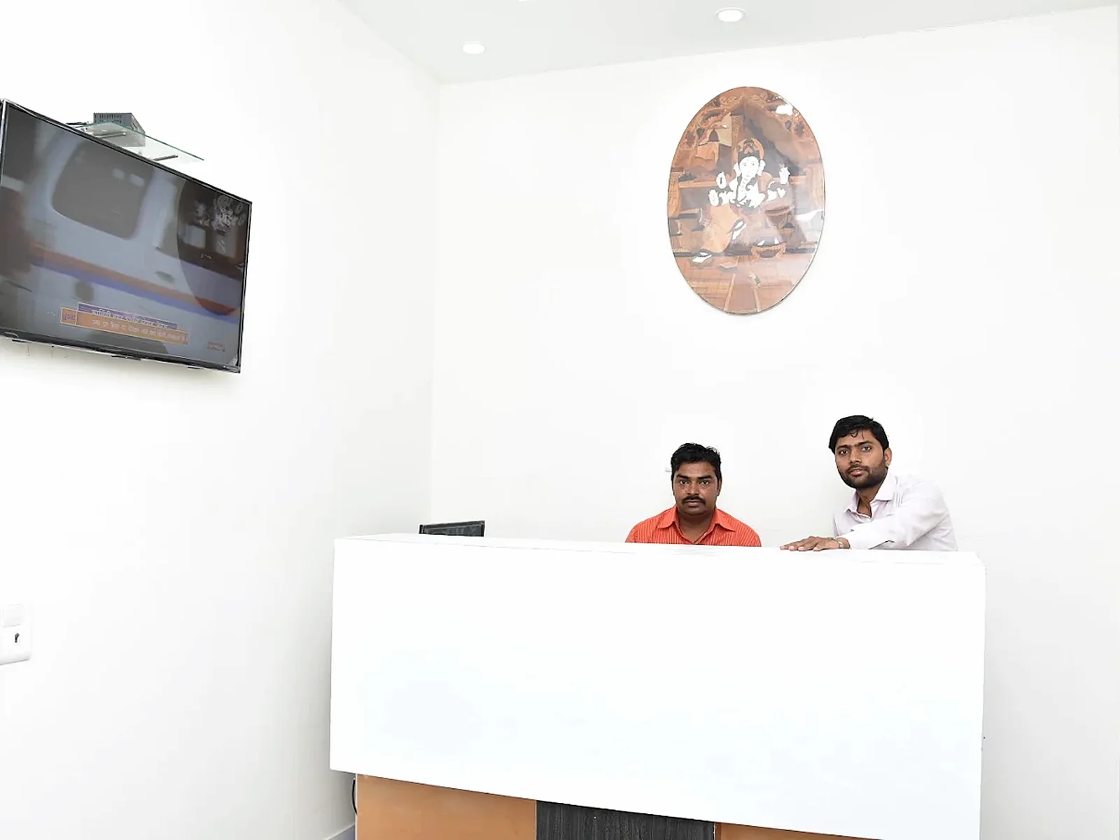 Reception at Dr Himanshu's Clinic in Agra